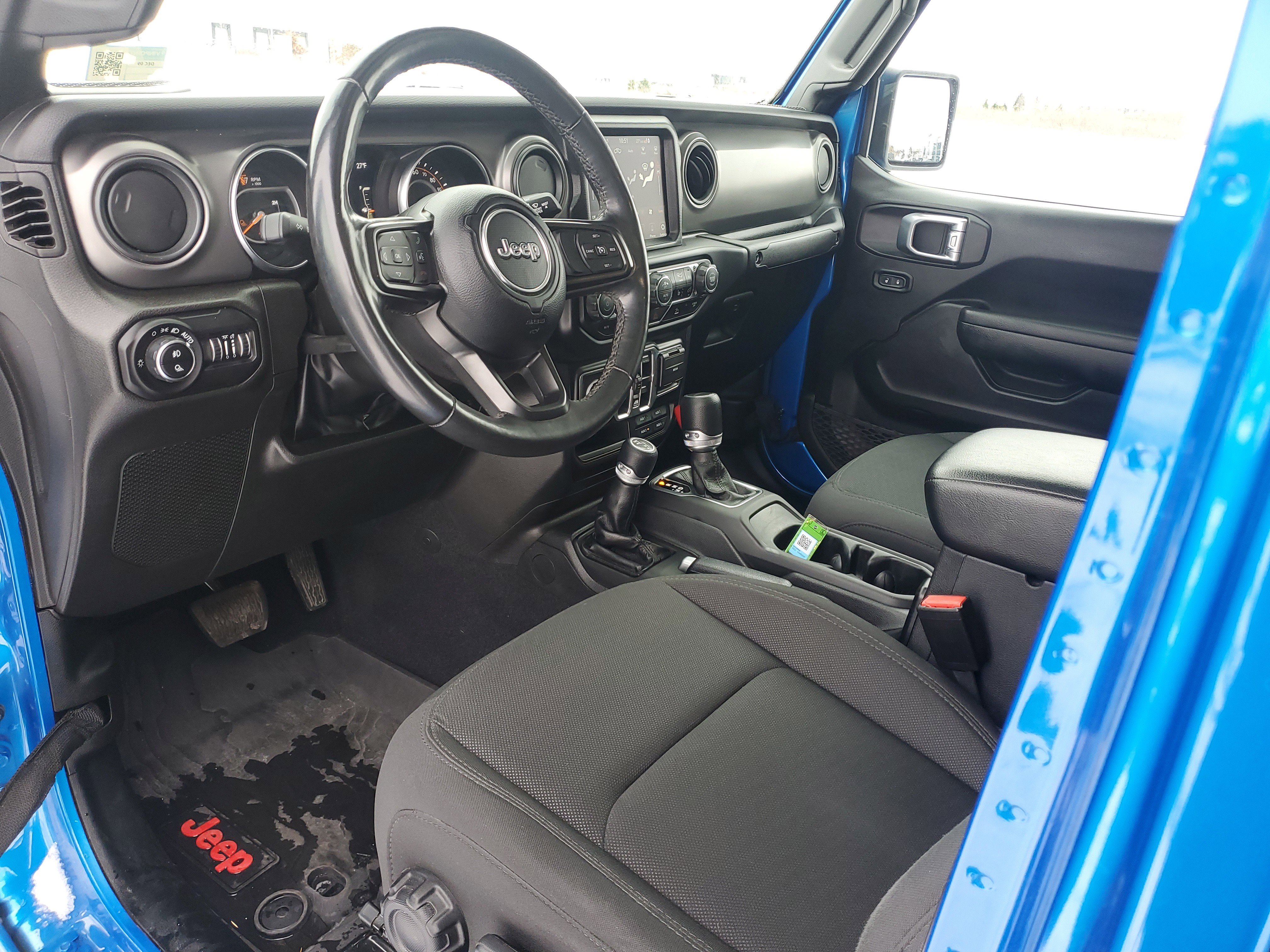 Used 2022 Jeep Gladiator Sport image 18