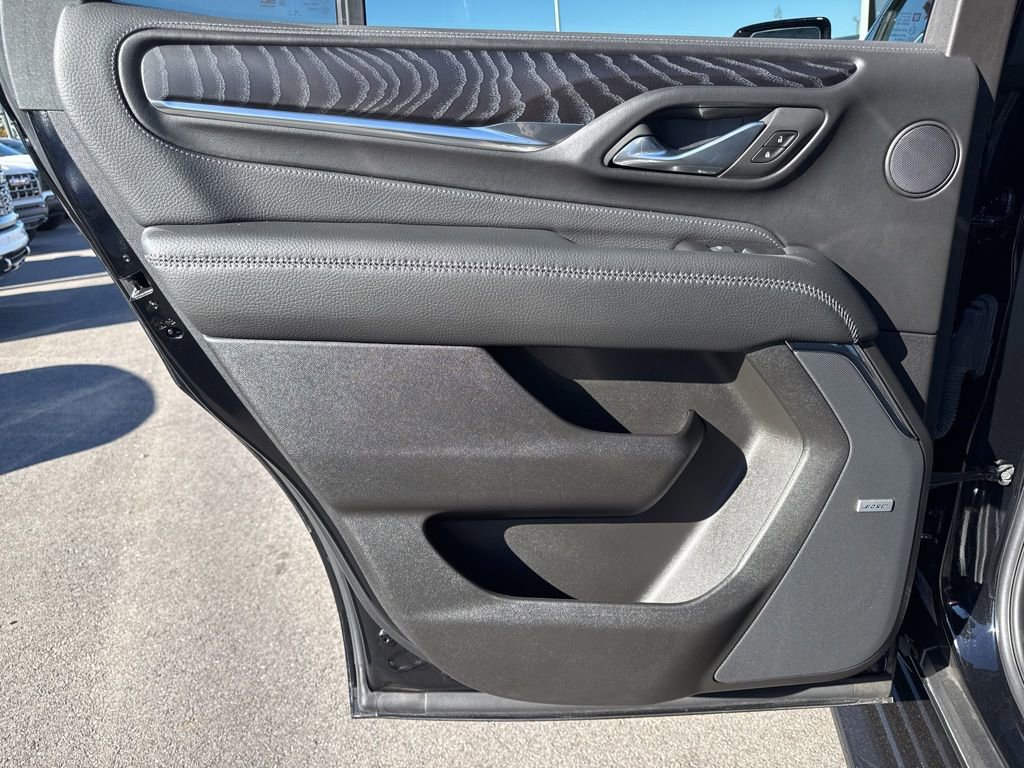 Used 2024 GMC Yukon Denali image 32