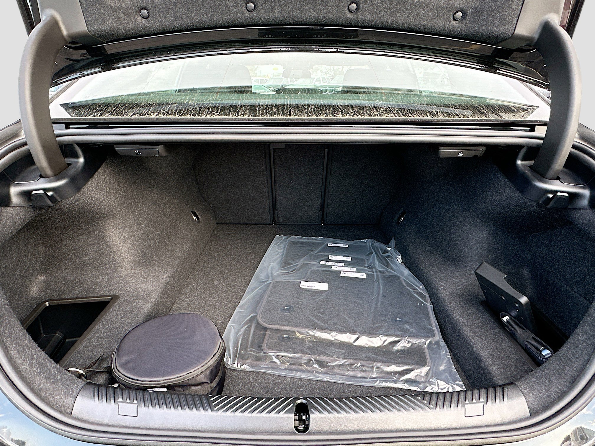 New 2026 BMW 530i w/ M Sport Package image 21