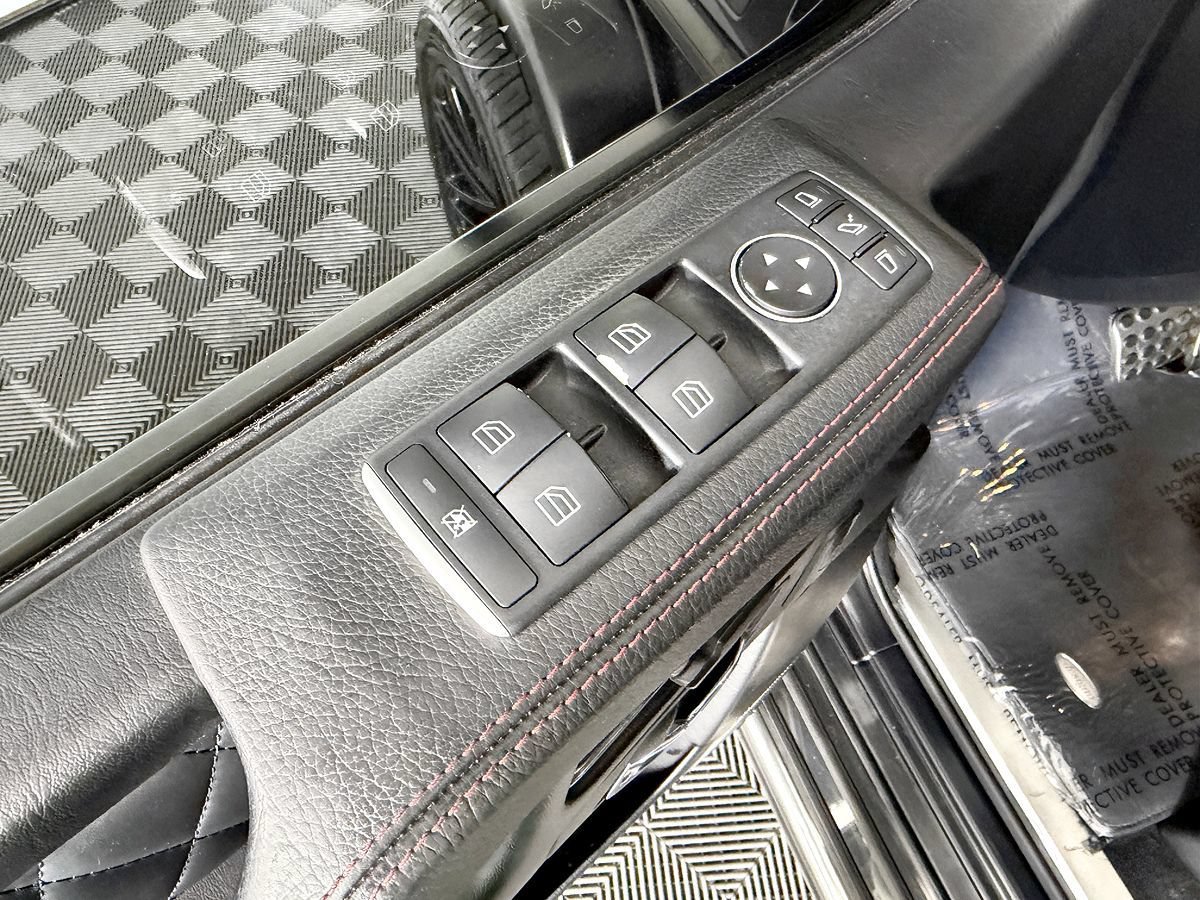 Used 2017 Mercedes-Benz G 63 AMG 4MATIC image 35