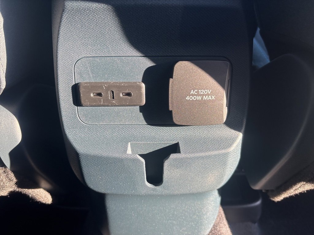 New 2025 Ford Maverick XLT w/ XLT Luxury Package image 14