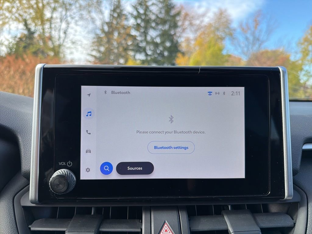 Used 2024 Toyota RAV4 XLE image 25