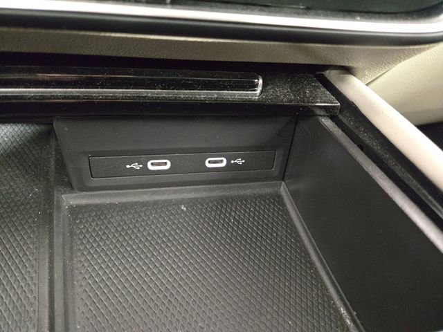 Used 2024 Volkswagen Atlas SEL Premium R-Line image 27