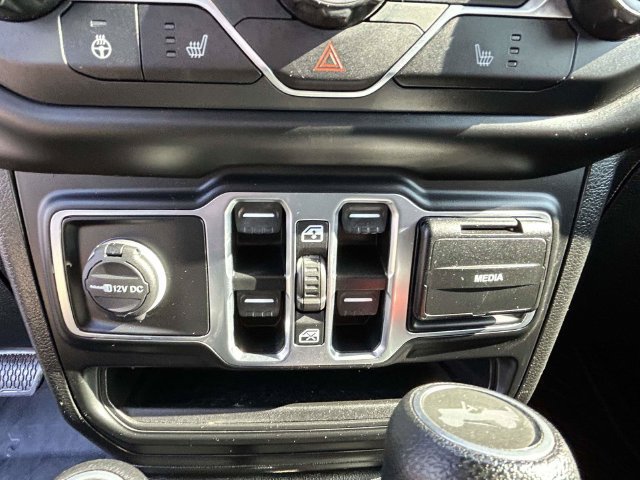 Used 2020 Jeep Wrangler Unlimited Sport AWD/4WD image 12