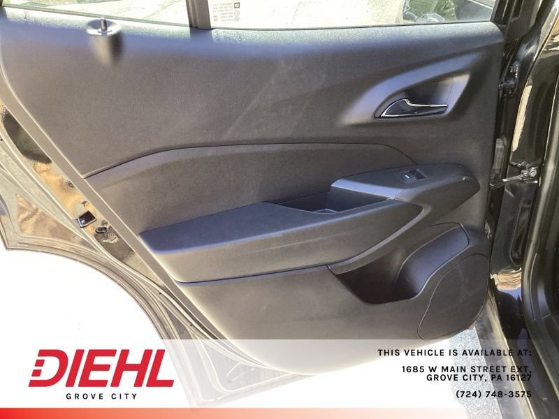 Used 2024 Chevrolet Trax LT w/ Driver Confidence Package FWD image 12