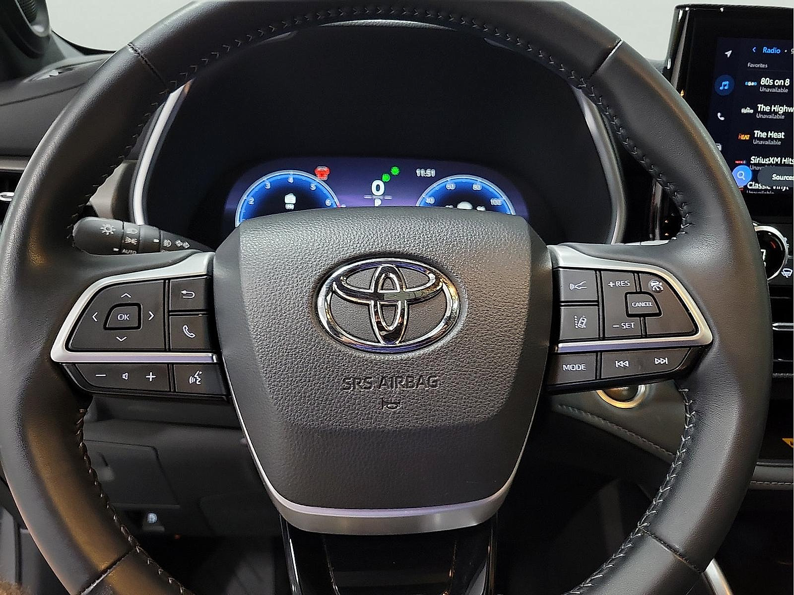 Certified 2025 Toyota Highlander XSE AWD/4WD image 17