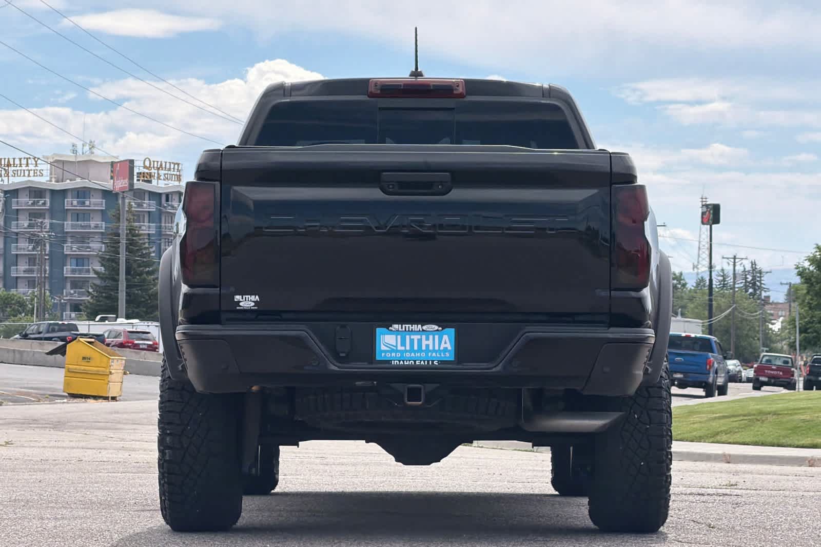 Used 2023 Chevrolet Colorado ZR2 w/ ZR2 Convenience Package III AWD/4WD image 7