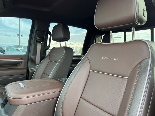 Certified 2026 GMC Sierra 3500 Denali w/ Technology Package AWD/4WD image 17