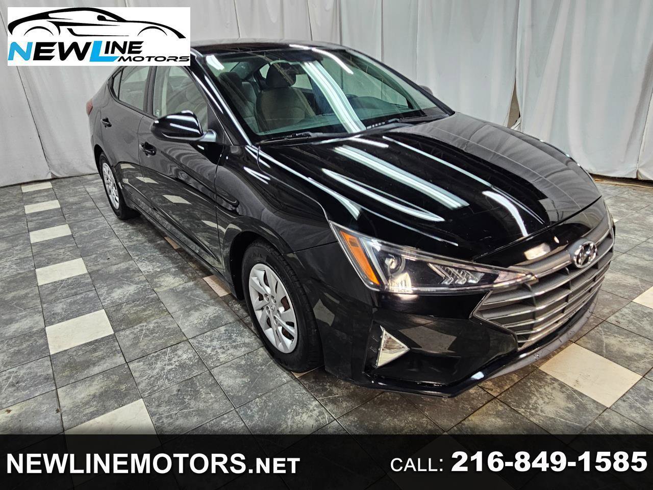 Used 2019 Hyundai Elantra SE FWD image 1