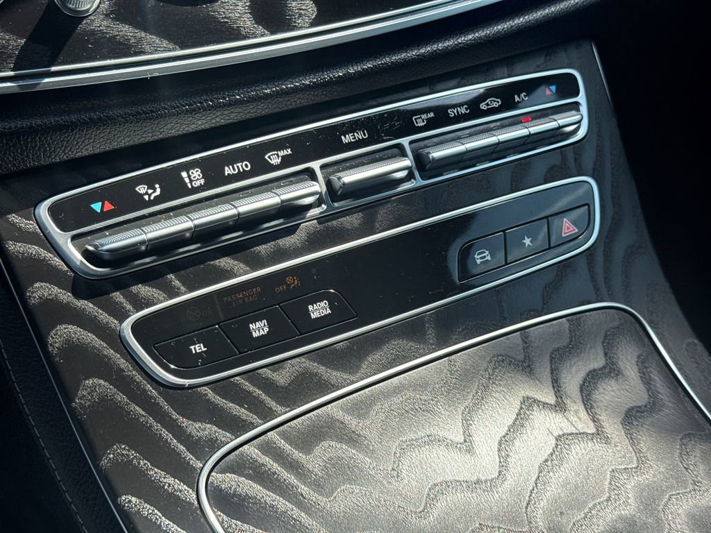 Used 2021 Mercedes-Benz E 350 Sedan image 26