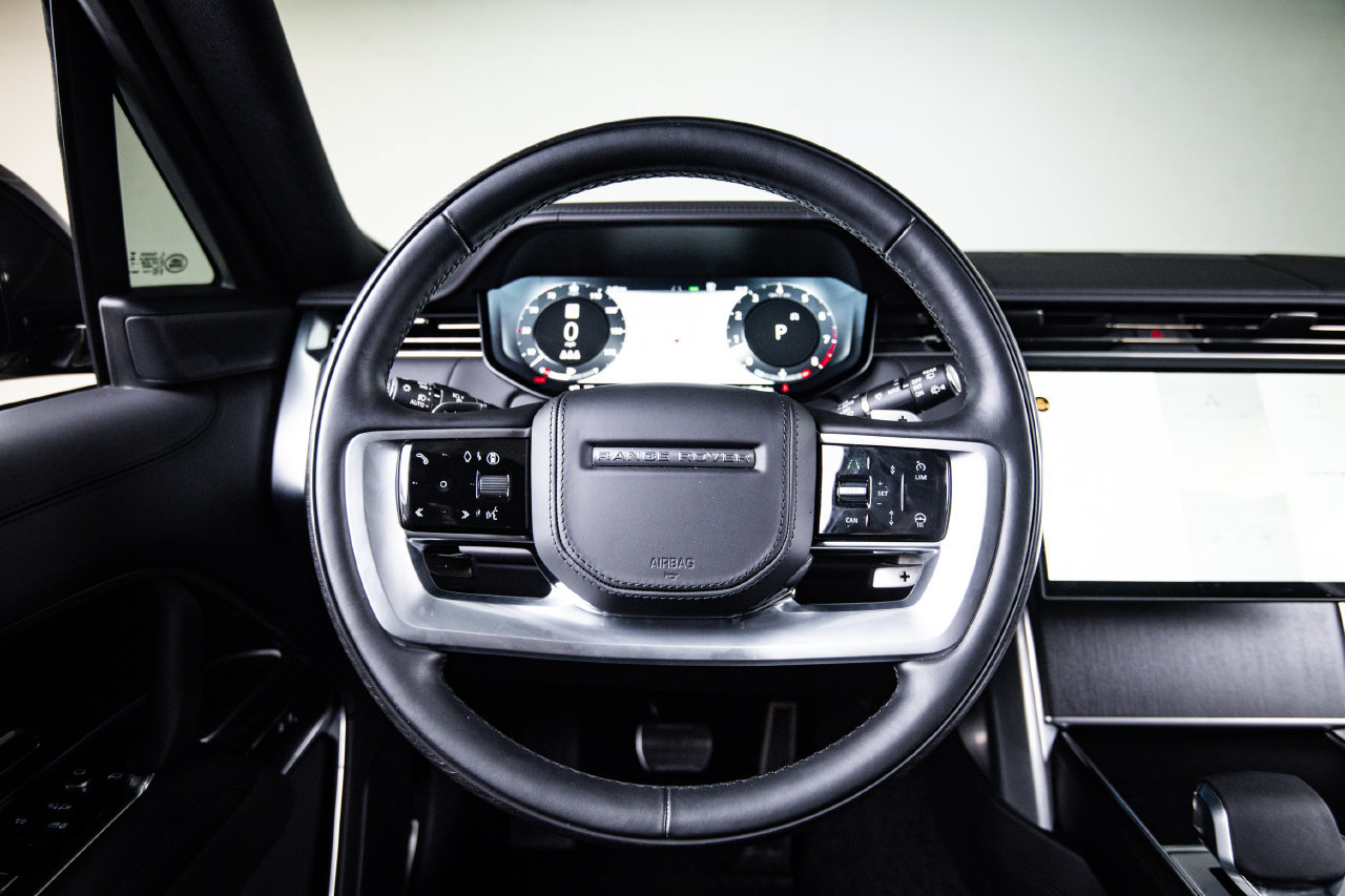 Used 2026 Land Rover Range Rover SE AWD/4WD image 26