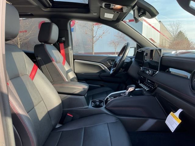 Used 2023 Chevrolet Colorado Z71 w/ Z71 Convenience Package 2 image 33