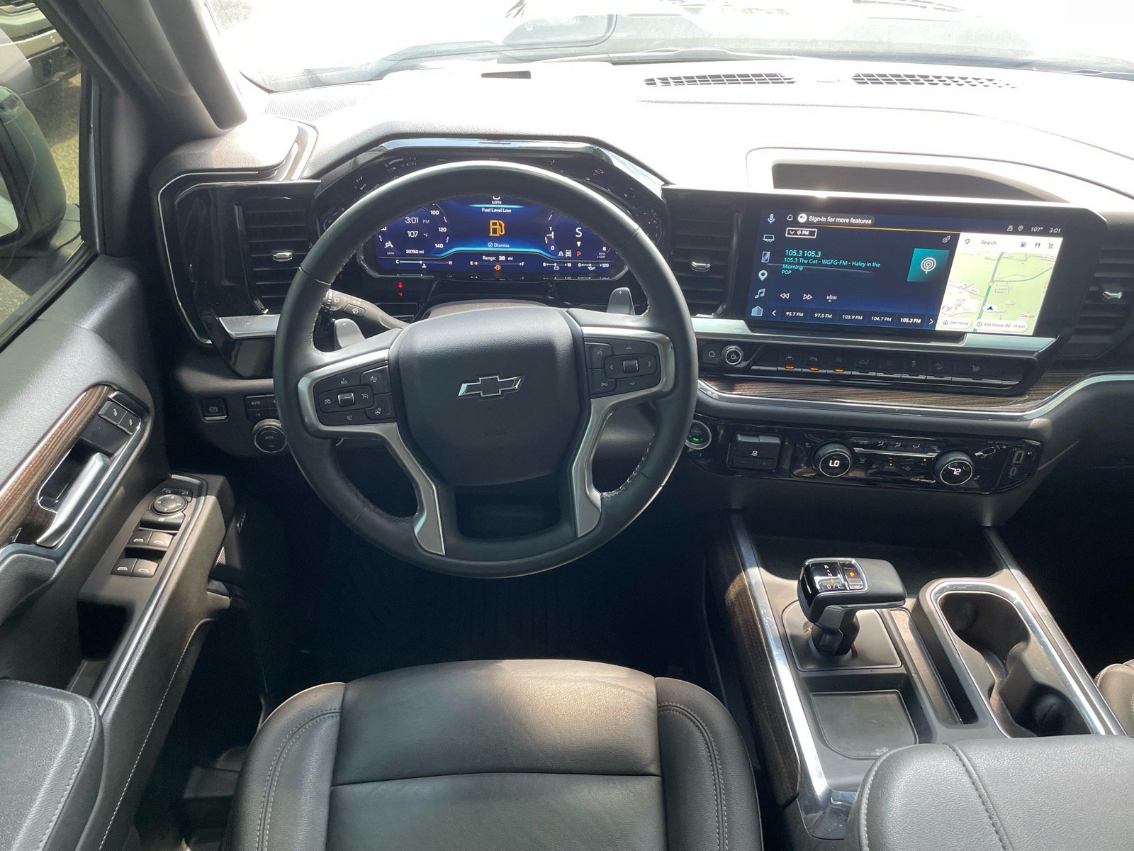 Used 2025 Chevrolet Silverado 1500 LT Trail Boss w/ LT Trail Boss Premium Package AWD/4WD image 6