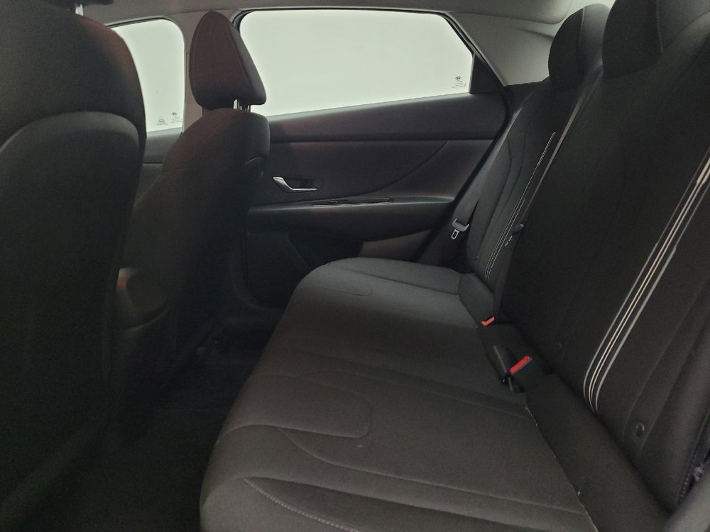 Used 2022 Hyundai Elantra SEL w/ Cargo Package image 18