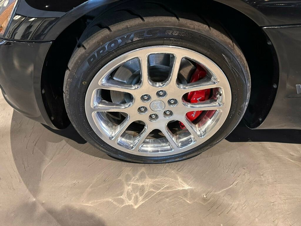 Used 2004 Dodge Viper SRT-10 image 14