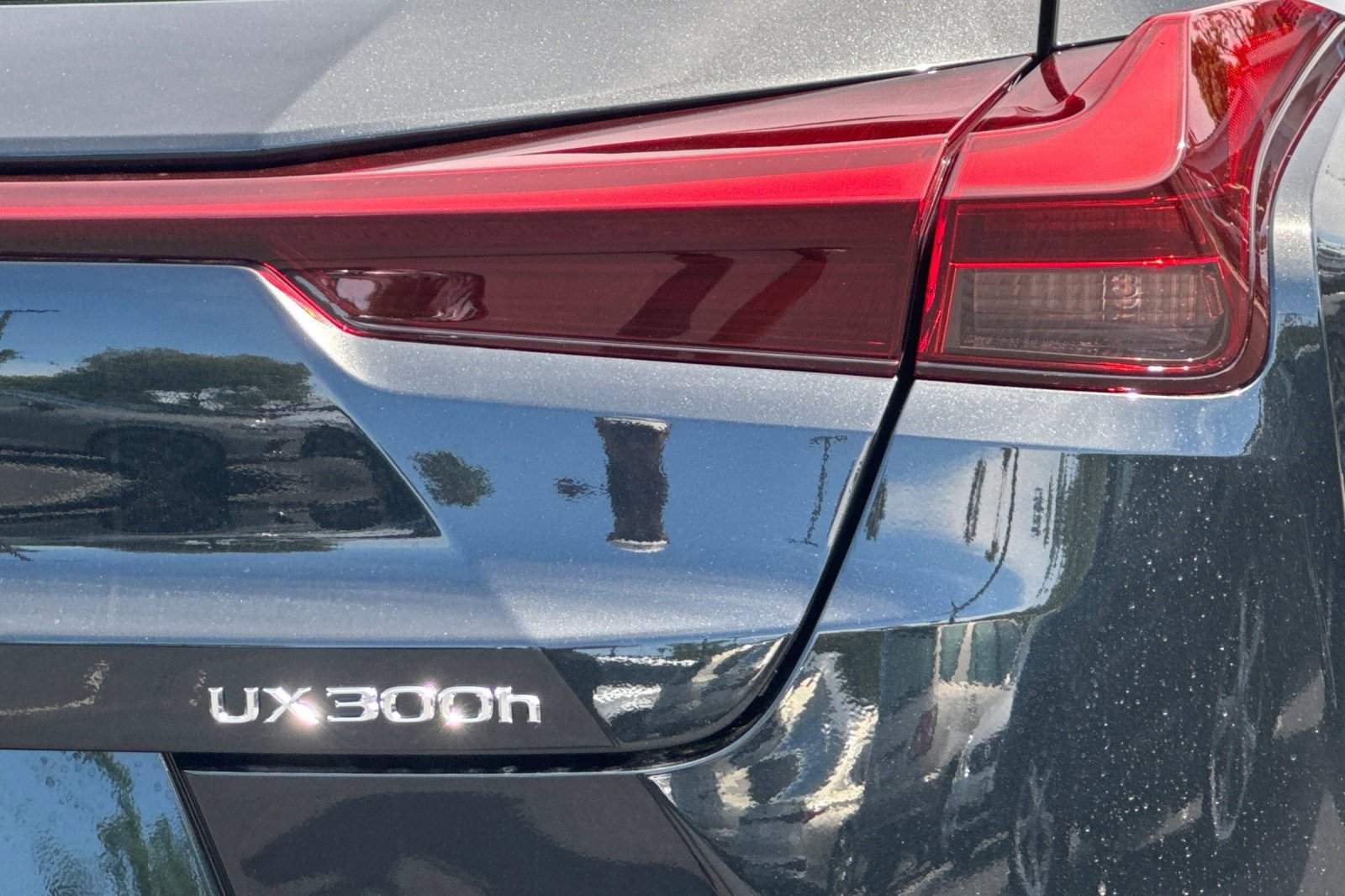 New 2026 Lexus UX 300h FWD image 13