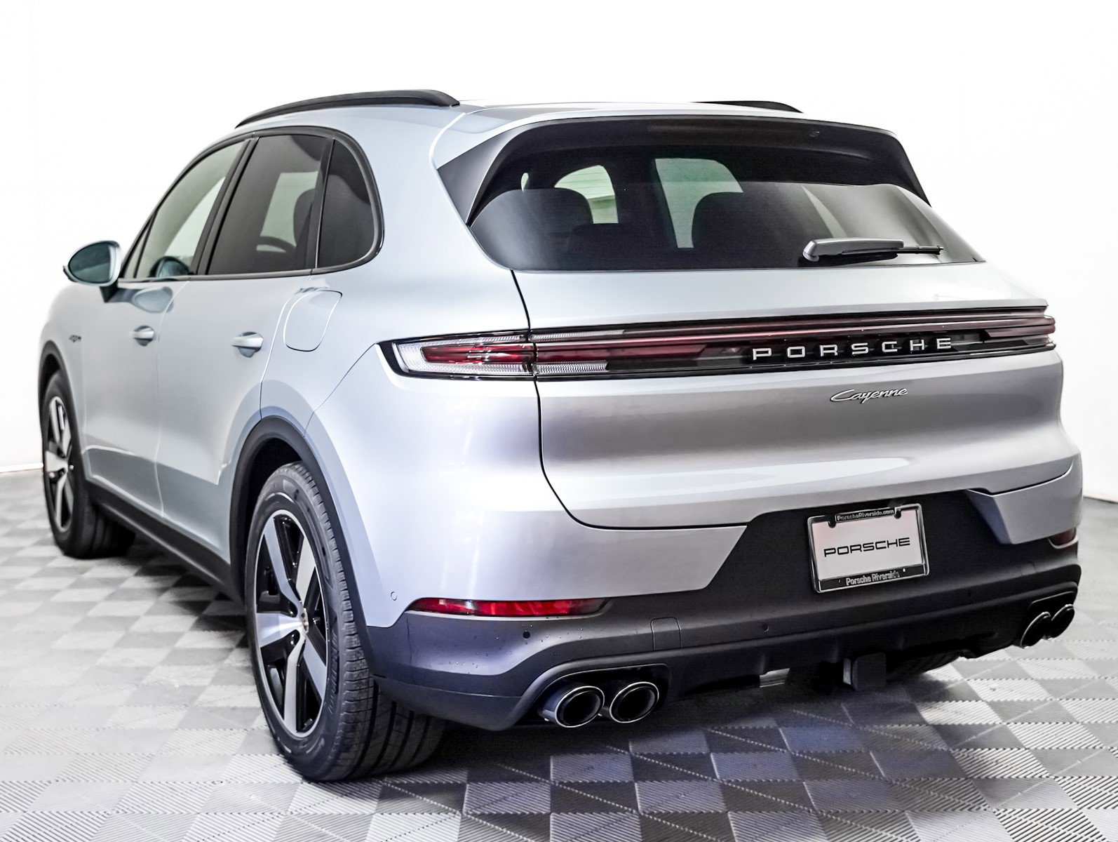 New 2026 Porsche Cayenne E-Hybrid image 3