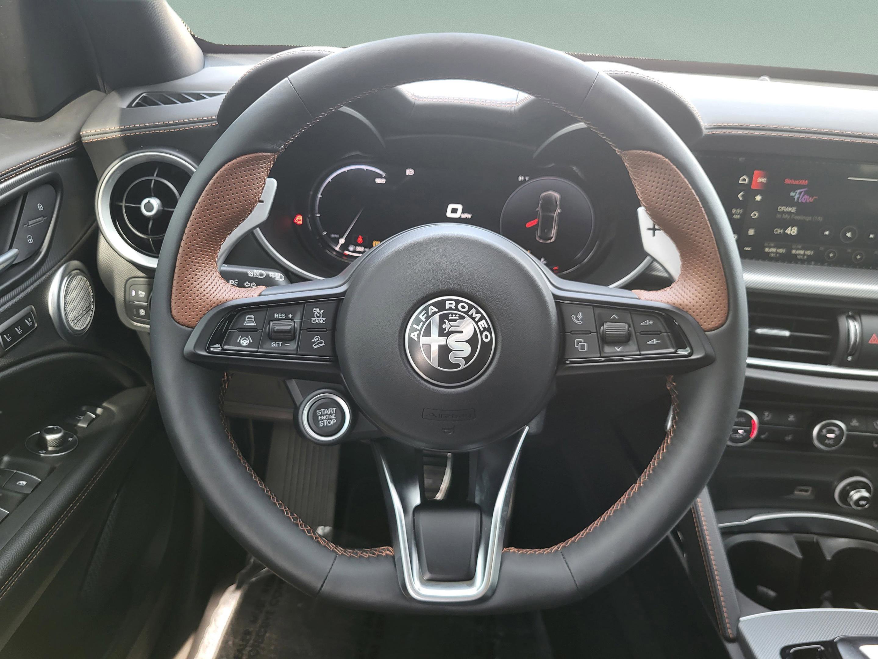 New 2025 Alfa Romeo Stelvio Sprint image 57