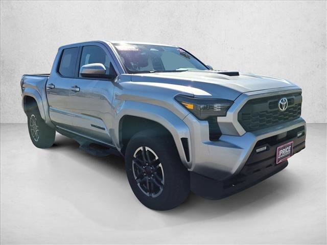 Used 2025 Toyota Tacoma TRD Sport AWD/4WD image 3