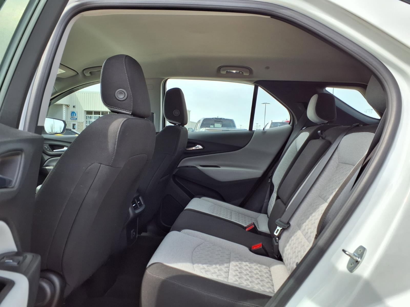 Used 2022 Chevrolet Equinox LS FWD image 19