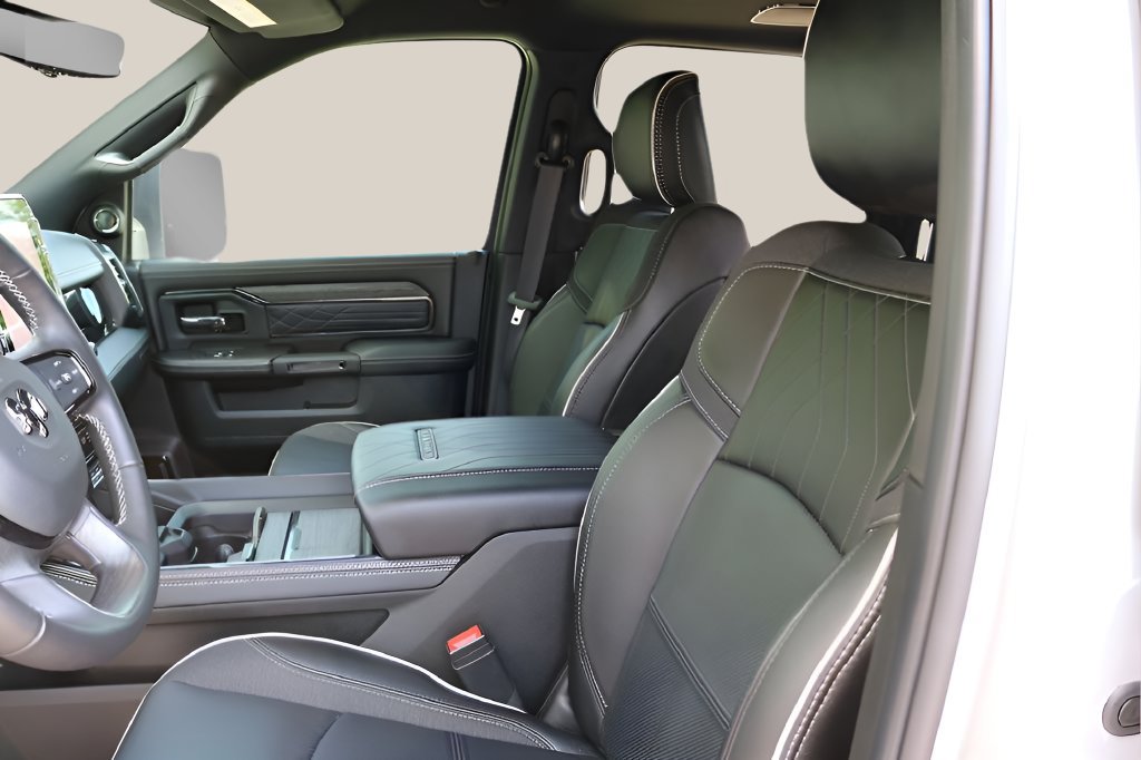 Used 2026 RAM 3500 Limited AWD/4WD image 13