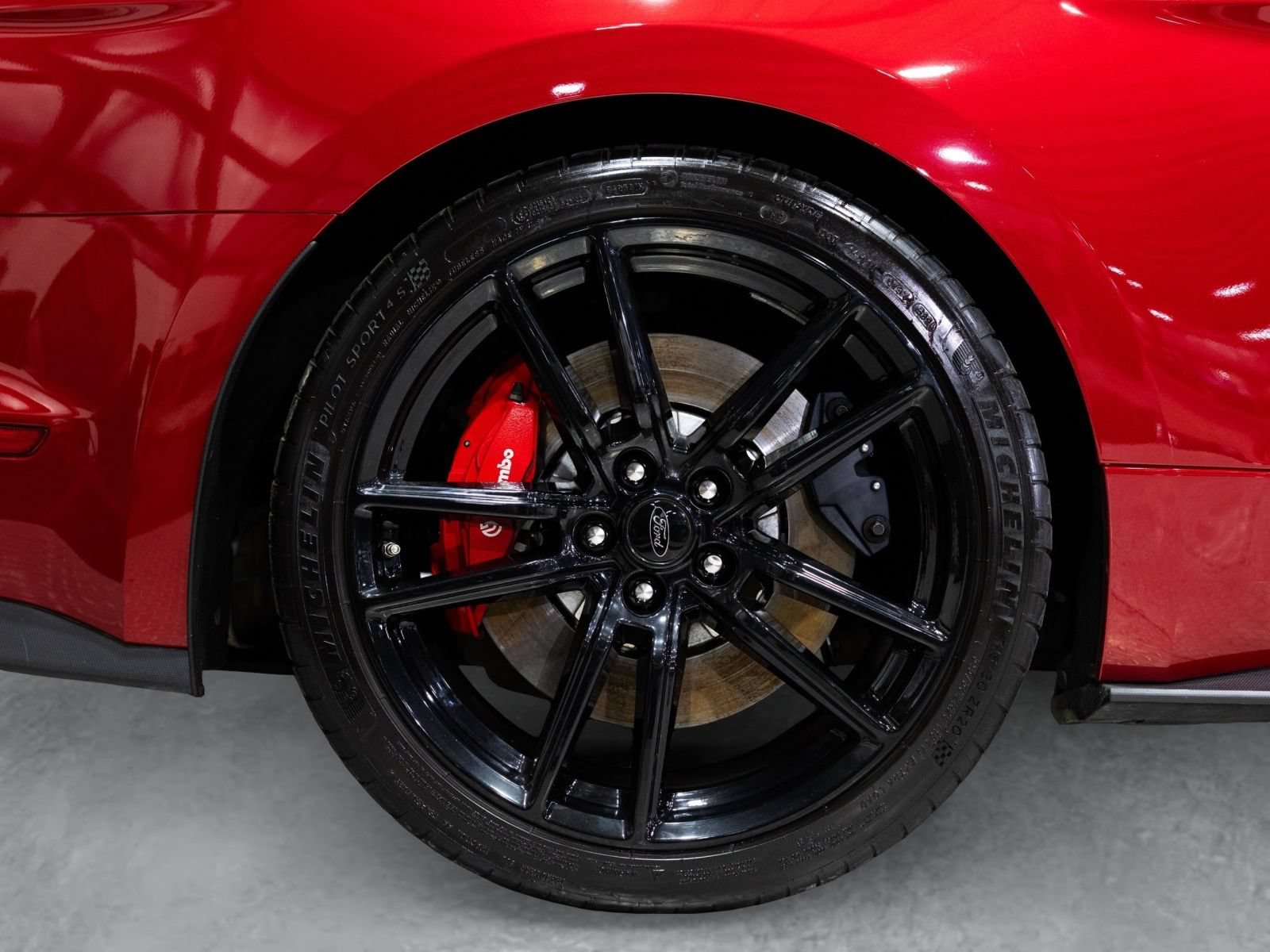 Used 2022 Ford Mustang Shelby GT500 w/ Technology Package RWD image 46