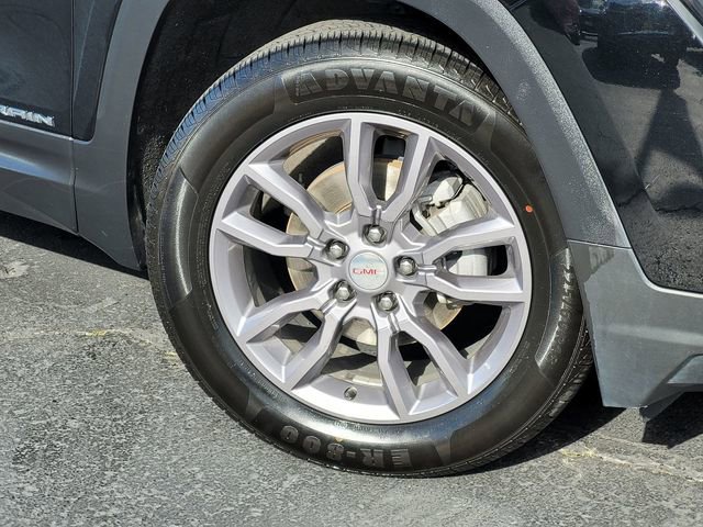 Used 2024 GMC Terrain SLT image 10