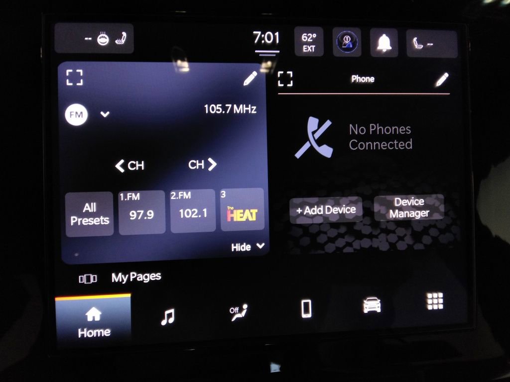 Used 2024 Jeep Grand Cherokee L Laredo AWD/4WD image 23