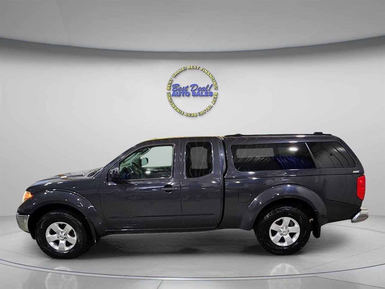 Used 2011 Nissan Frontier SV w/ SV Premium Utility Pkg AWD/4WD image 3