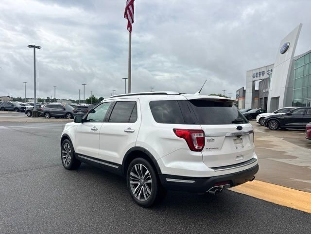 Used 2018 Ford Explorer Platinum AWD/4WD image 3