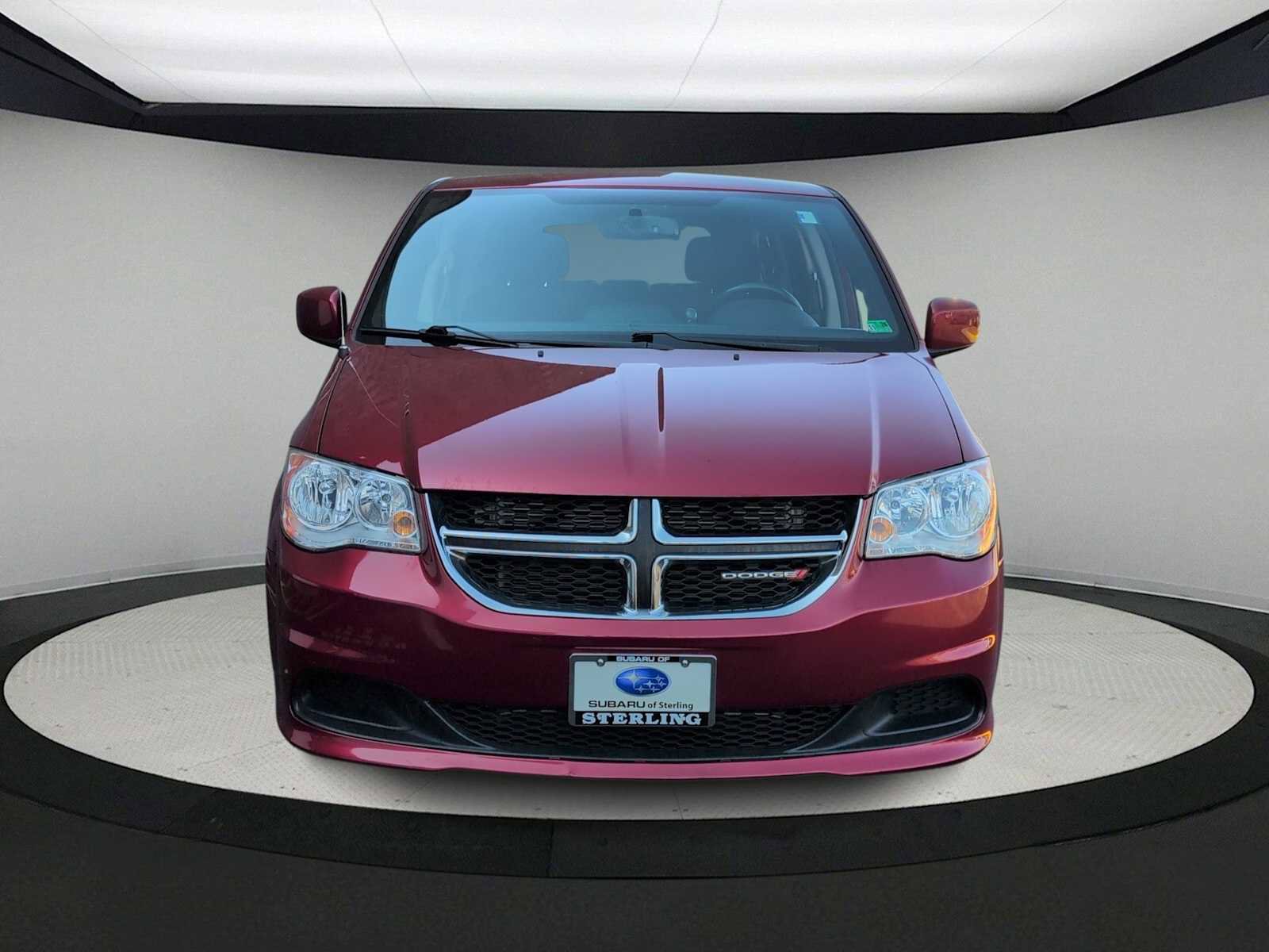 Used 2015 Dodge Grand Caravan SE image 3