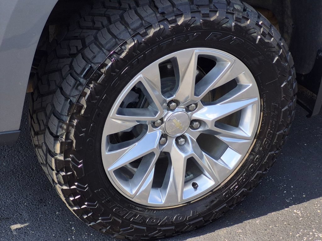 Used 2021 Chevrolet Silverado 1500 LTZ w/ Safety Package II AWD/4WD image 7