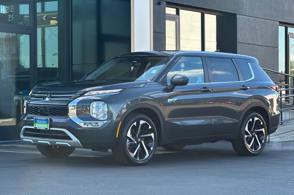 New 2025 Mitsubishi Outlander SE image 9