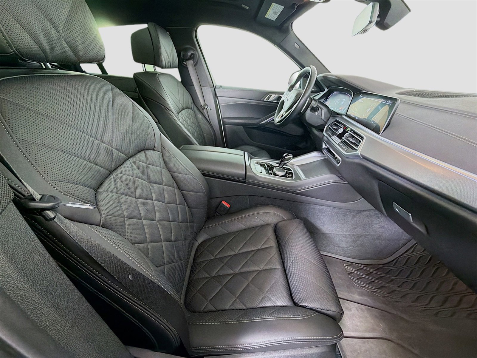 Used 2023 BMW X6 xDrive40i w/ Premium Package image 31