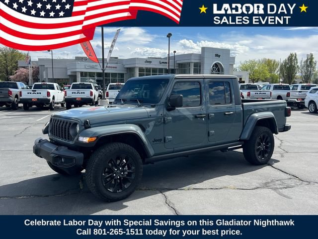 Used 2025 Jeep Gladiator Sport AWD/4WD image 1