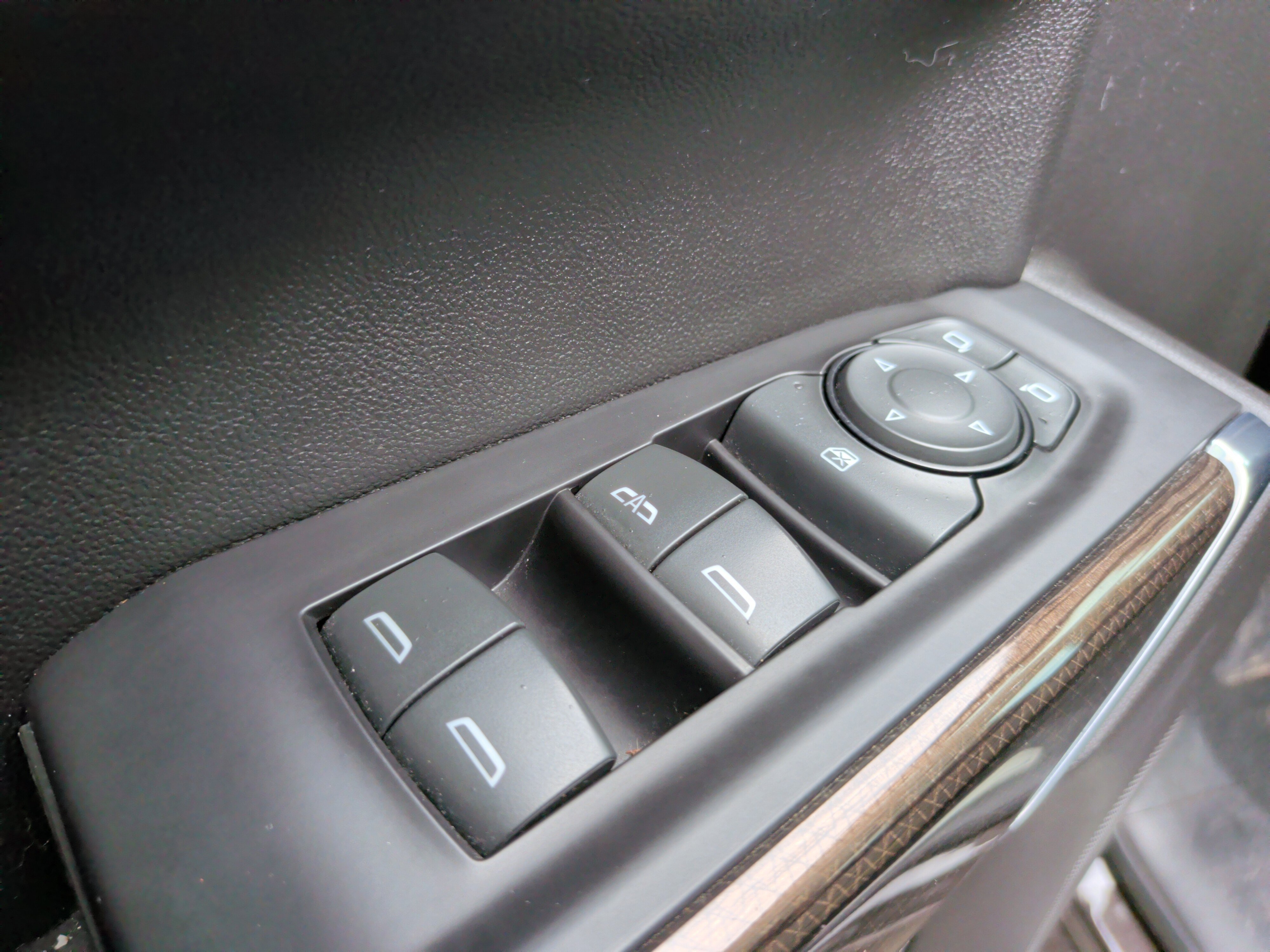 Used 2019 Chevrolet Silverado 1500 LT w/ All-Star Edition AWD/4WD image 29