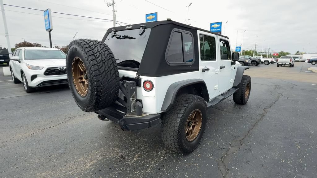 Used 2017 Jeep Wrangler Unlimited Sport AWD/4WD image 8