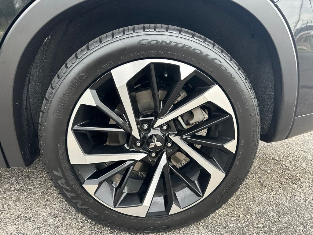 Used 2024 Mitsubishi Outlander AWD image 10