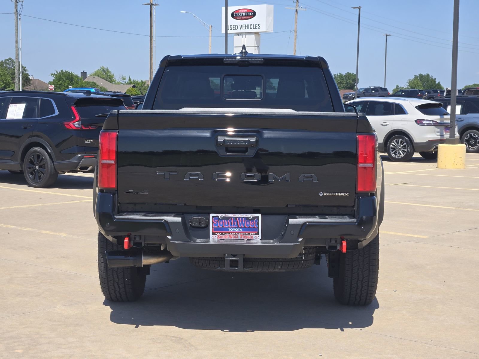 Used 2025 Toyota Tacoma TRD Off-Road w/ TRD Off Road Premium Package AWD/4WD image 8