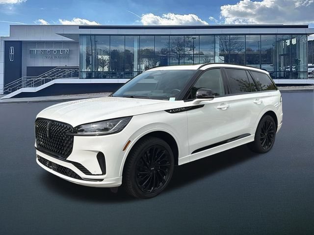 New 2026 Lincoln Aviator Reserve w/ Jet Appearance Package AWD/4WD image 3