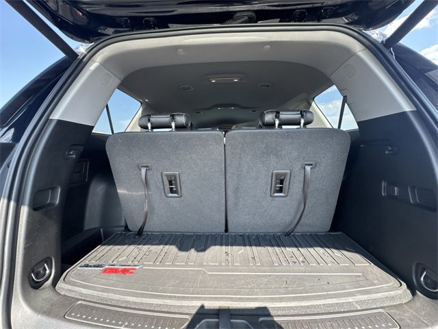 Certified 2021 GMC Acadia SLT w/ Trailering Package image 26