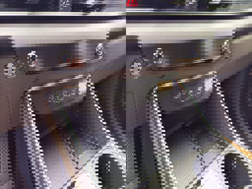 New 2026 Kia Carnival EX image 14