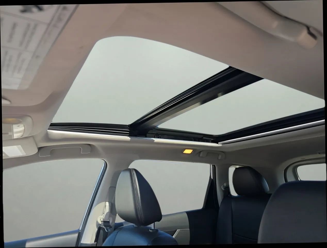 Used 2016 Nissan Rogue SL image 10