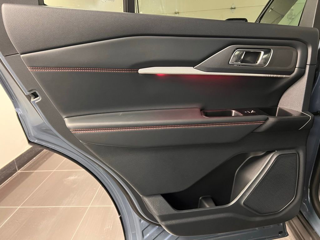 New 2026 Ford Explorer ST-Line w/ ST-Line Street Pack image 32
