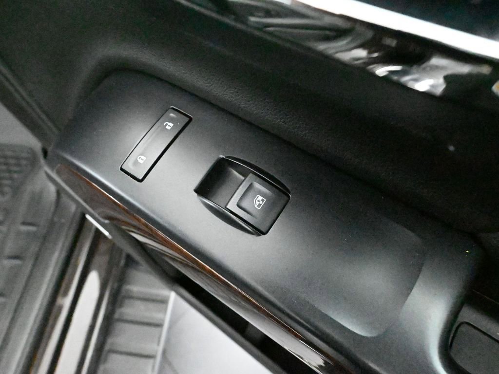 Used 2018 GMC Sierra 3500 SLT w/ Duramax Plus Package image 46