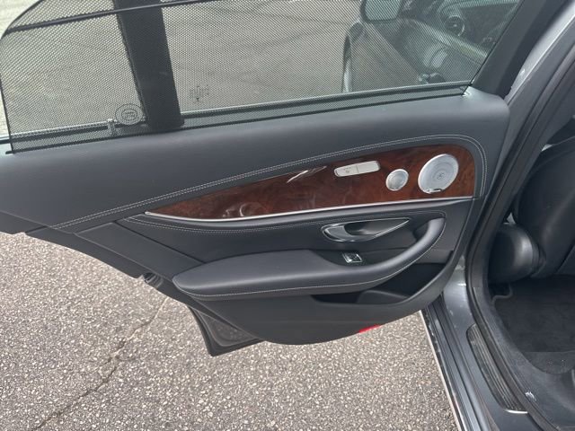 Used 2018 Mercedes-Benz E 300 image 10