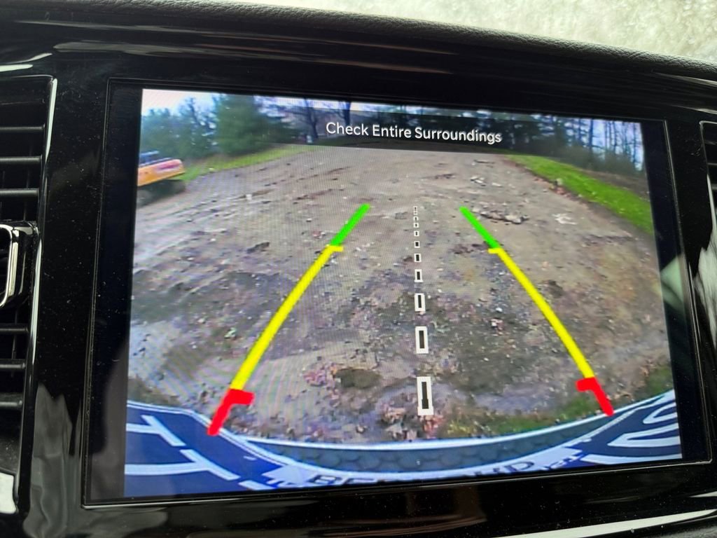 Used 2024 Dodge Durango GT image 17