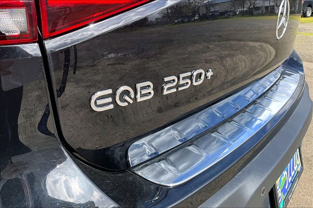 Used 2023 Mercedes-Benz EQB 250+ image 33