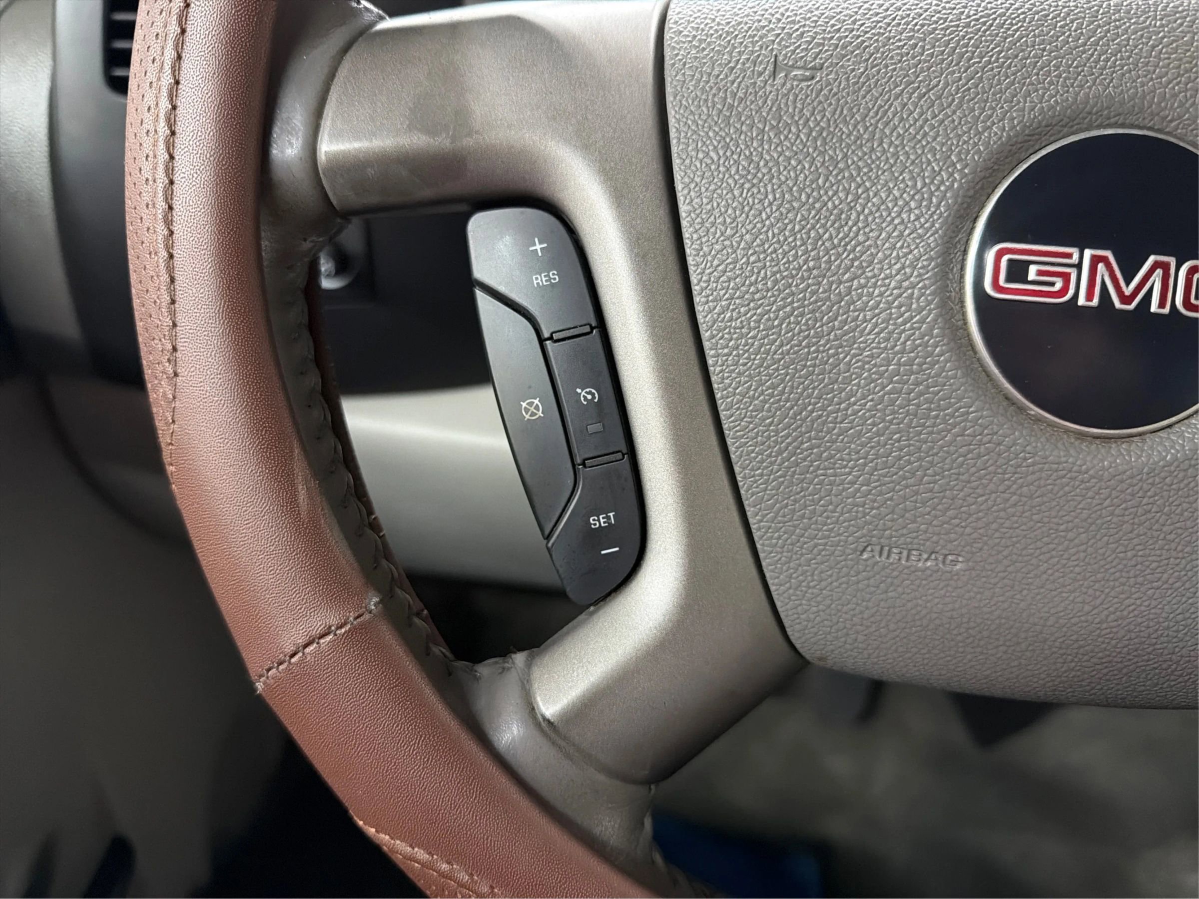 Used 2010 GMC Sierra 1500 SLE w/ Power Pack Plus RWD image 20
