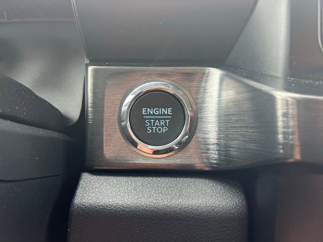 Used 2025 Ford F250 Lariat w/ Chrome Package image 19